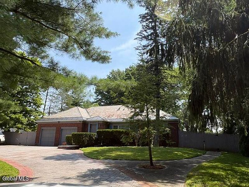5th image of 183 Van Rensselaer Boulevard