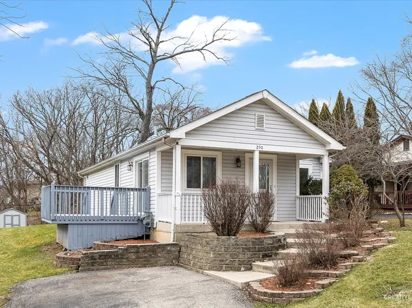 290 Deerpath Ln, Carpentersville, IL 60110