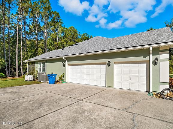 3rd image of 14532 AMELIA COVE Drive