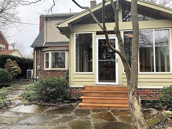 3rd image of 111 Withers Dr