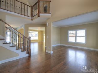 8534 Stone Creek Blvd, Frankfort, IL 60423