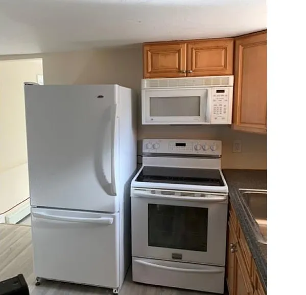 15 Forest Ave #1 — Photo 1