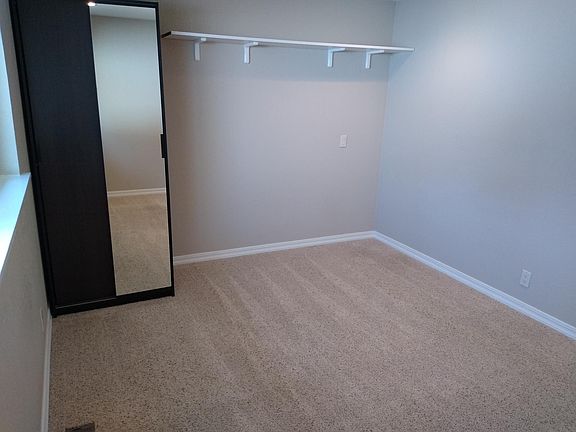 4th image of 1009 Blue Heron Ave NE #1009