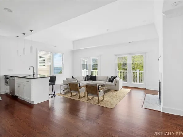 51 Island Point UNIT 51, Bronx, NY 10464
