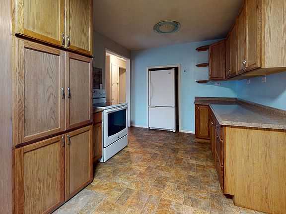 4th image of 1740 Olympic Ave