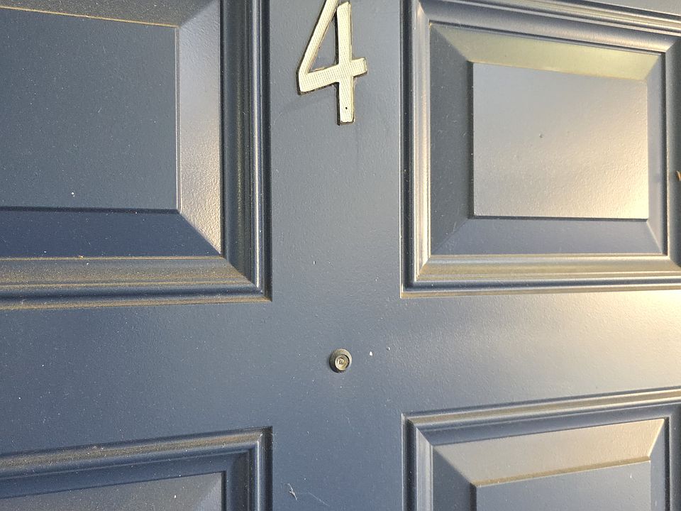 1st image of 130 Bougainvillea Dr #4