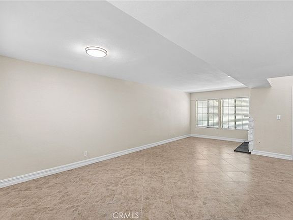 5th image of 174 W Walnut Ave APT B