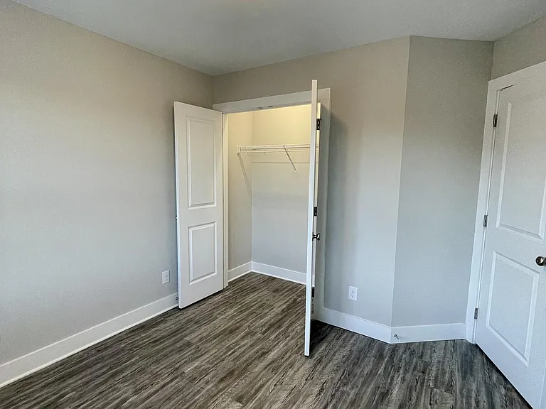 63 English Commons Dr #1 — Photo 33