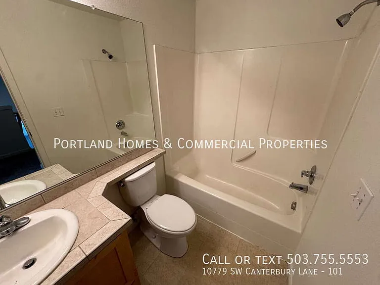 10779 SW Canterbury Ln #101 — Photo 14