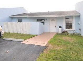10385 SW 209th Ln, Cutler Bay, FL 33189