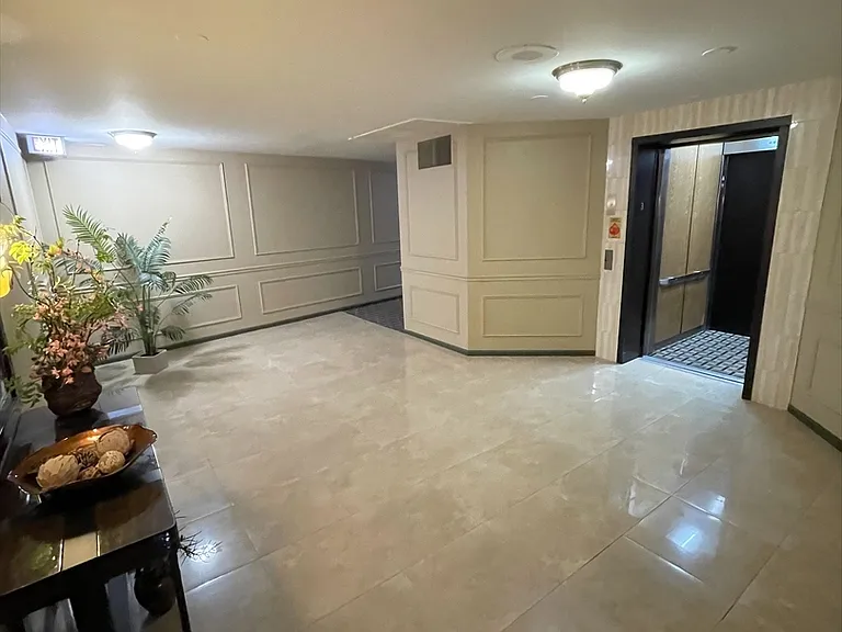 1655 Lake Cook Rd #343 — Photo 2