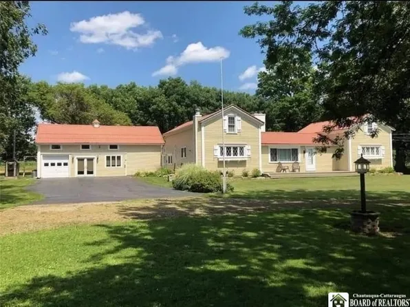 2149 Windfall Rd, Olean, NY 14760