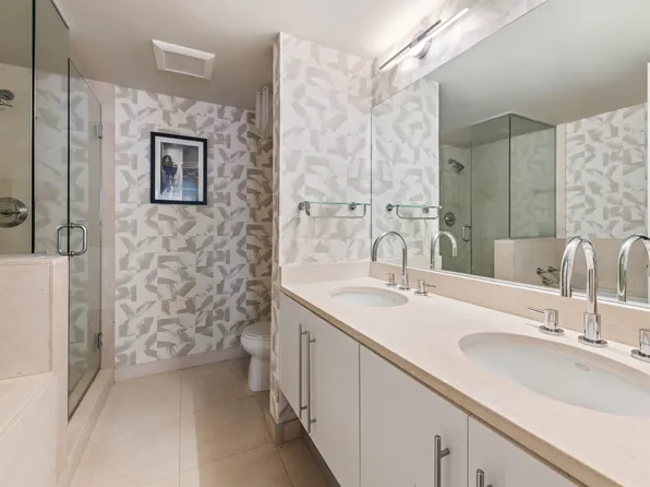 401 Hicks Street image 7 of 11