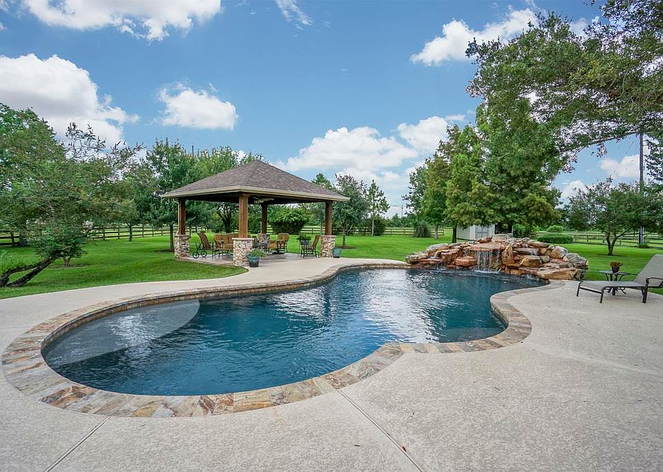 1st image of 6319 Bridlewood Dr
