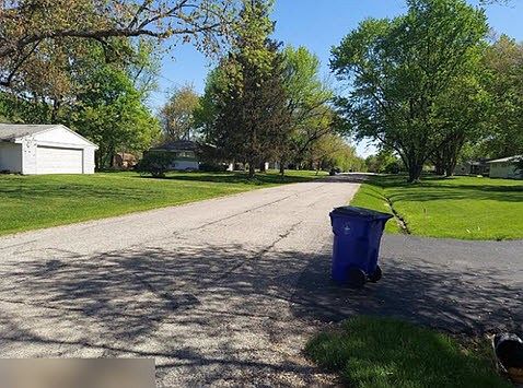 2nd image of 112 N East Court Dr