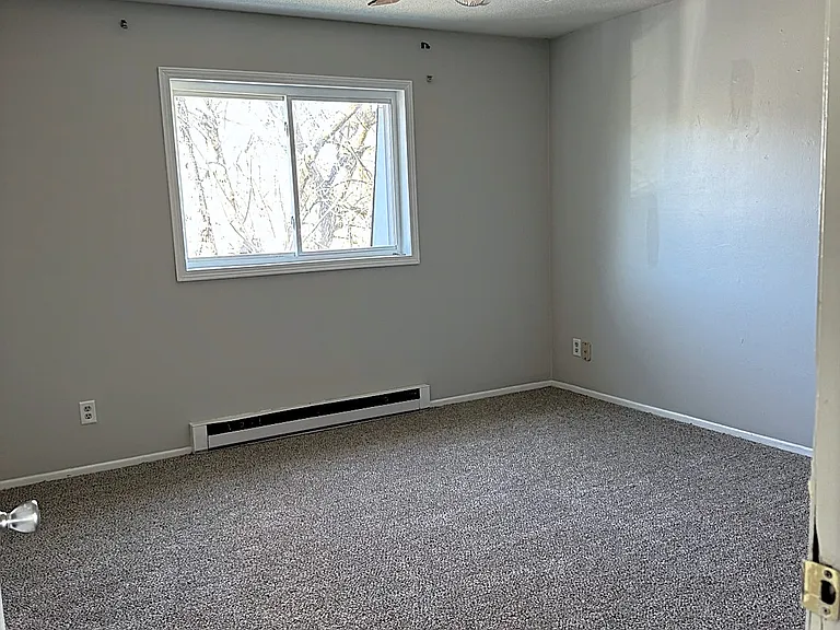 880 E 6th St #2 — Photo 8
