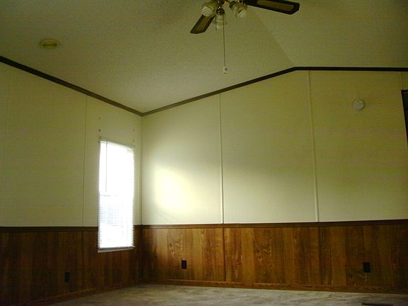3rd image of 120 Club Dr