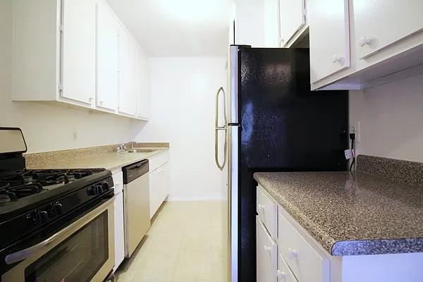 Rented by Corcoran | media 28