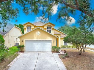 1824 Brandon Brook Rd, Valrico, FL 33594