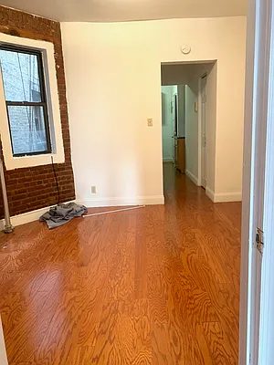 Rented by Bond New York | media 4