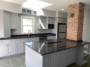 16 Taft St #2, Uxbridge, MA 01569