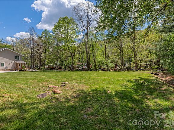2nd image of 500 Sophie Rd