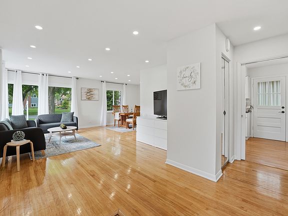 2nd image of 5 S Waterman Ave