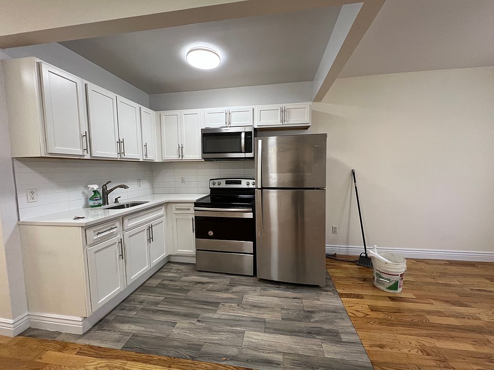 1st image of 4154 Bronxwood Ave APT 1