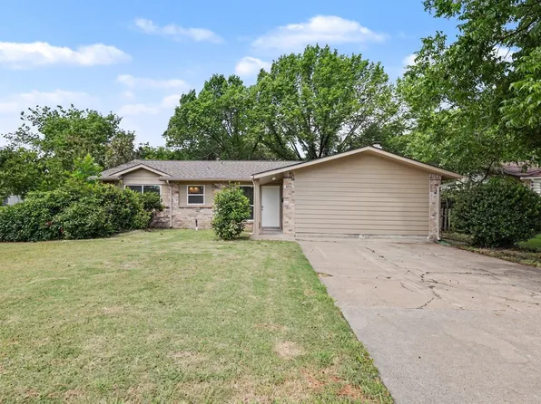 3001 Harvard St N, Irving, TX 75062