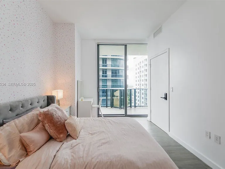 45 SW 9th St #4108 — Photo 12