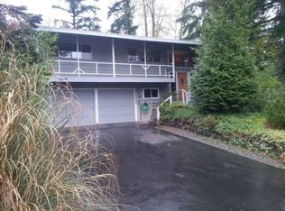 6048 NE 203rd St, Kenmore, WA 98028