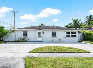 8100 SW 7th Ct, North Lauderdale, FL 33068
