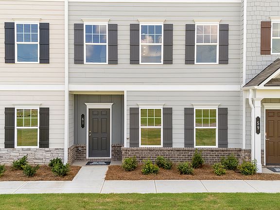 The Richmond Entrance