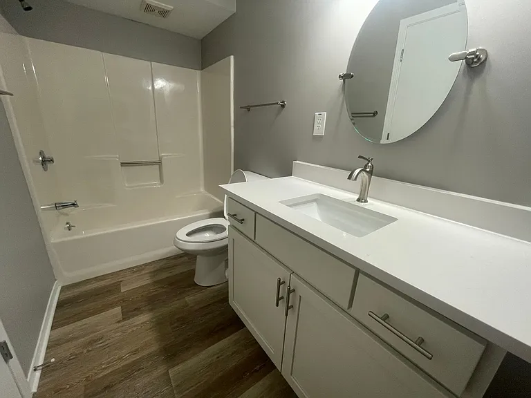 Westgate Residential Suites — Photo 113