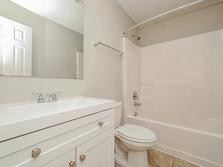 13825 Gentle Woods Ave — Photo 16