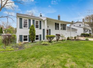 843 Sun Valley Dr, North Tonawanda, NY 14120
