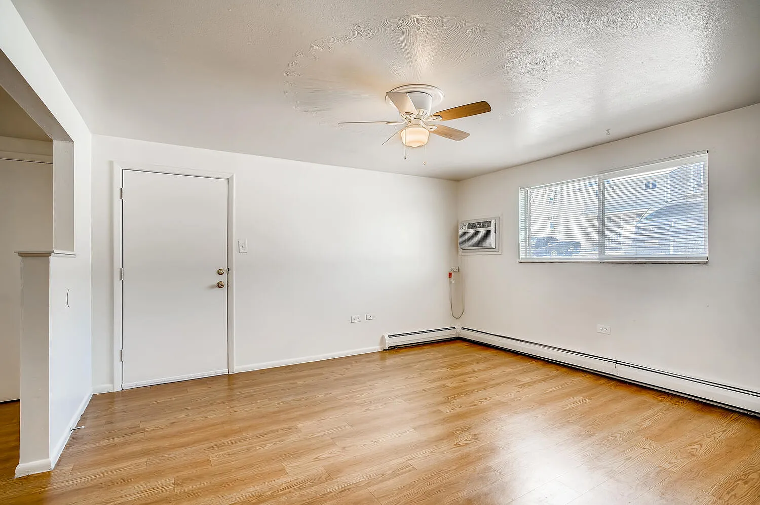 2 bed, 750 sqft, $1,640 — Photo 3