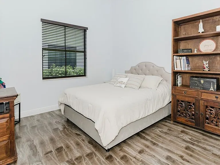 5169 Roma St — Photo 30