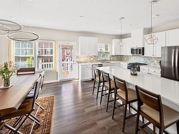 4th image of 1180 Bean Ln