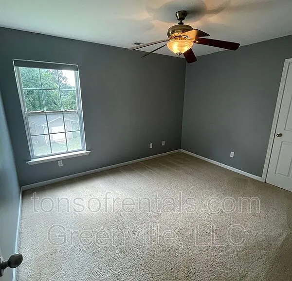 518 Amber Crest Ct — Photo 8