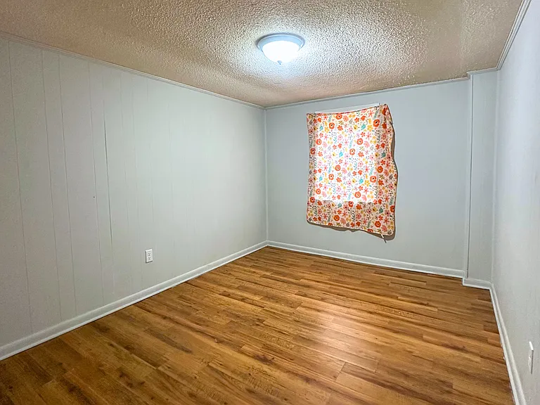 501 W Gordon St #8 — Photo 7