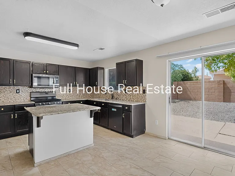 7320 Quartzite Ave NW — Photo 12