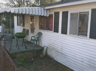 1506 Hopkins St, Cayce, SC 29033