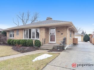 776 S Cambridge Ave, Elmhurst, IL
