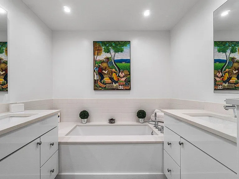 2320 Las Casitas Dr — Photo 15