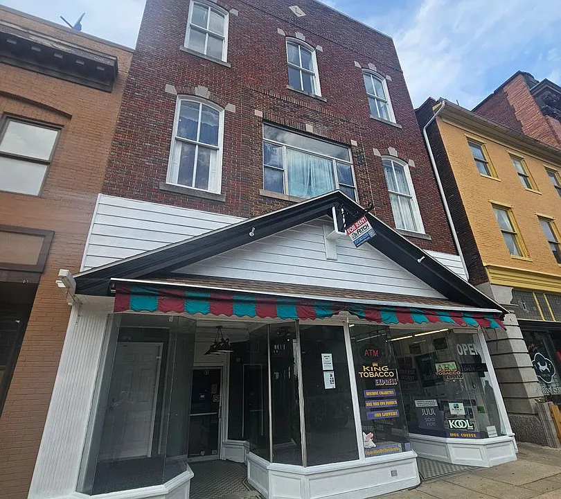 49-51 W Market St