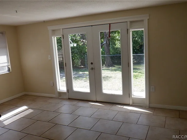 7234 Cherry Laurel Dr — Photo 33