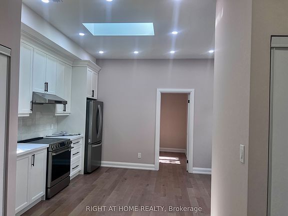 2nd image of 41 Dromore Cres