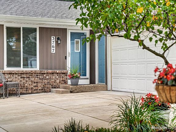 4th image of 3767 Socorro Dr SW