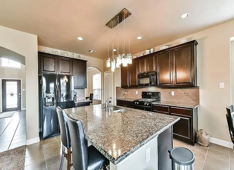 2575 Riverway Dr — Photo 11